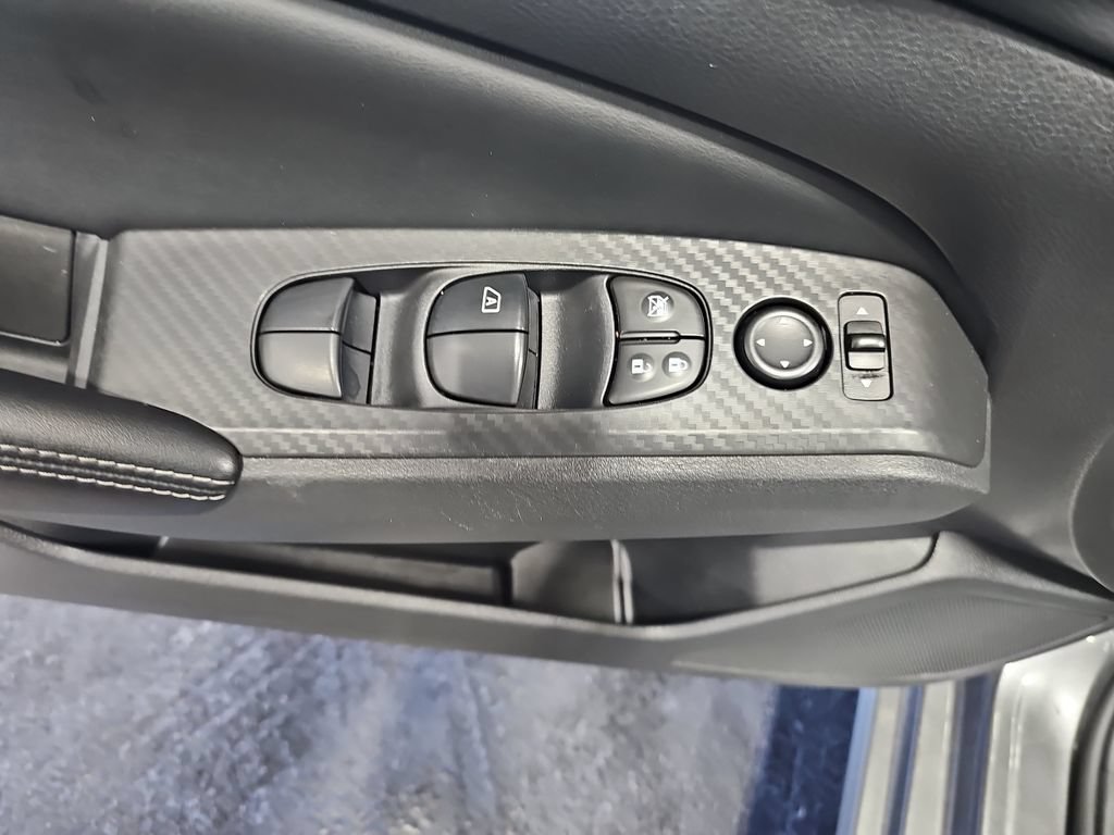 Certified 2025 Nissan Altima 2.5 SV FWD image 27