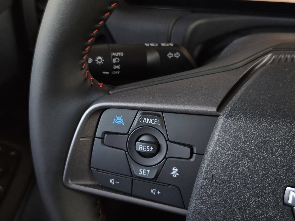 New 2026 Nissan Sentra SR w/ SR Premium Package FWD image 26