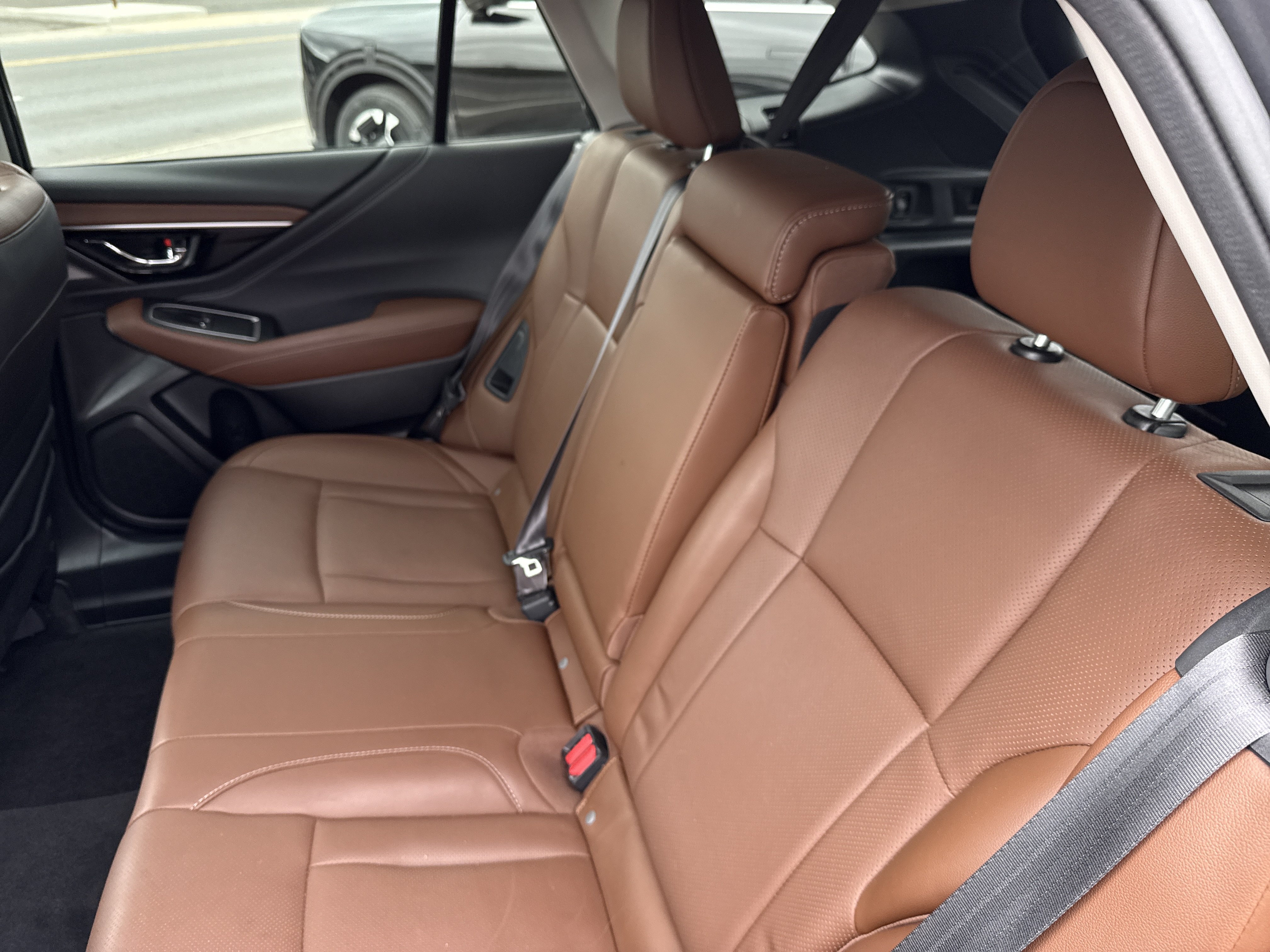 Used 2023 Subaru Outback Touring AWD/4WD image 13
