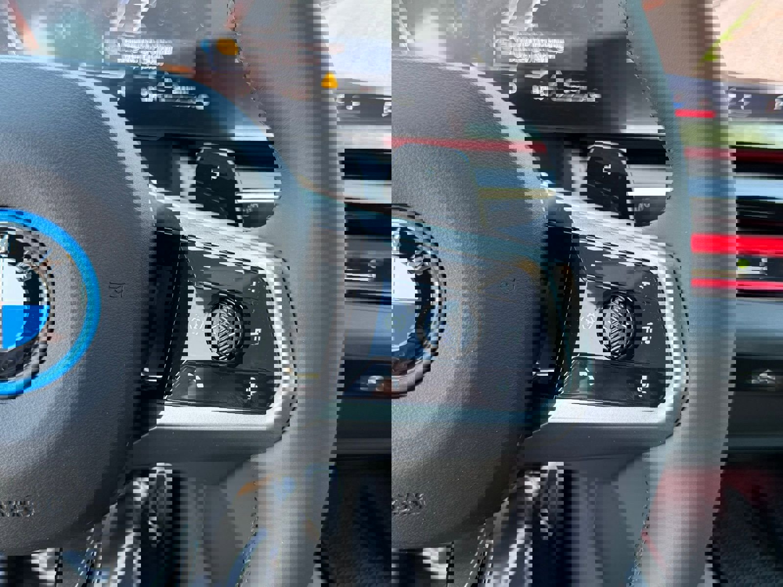 New 2026 BMW 550e xDrive image 26