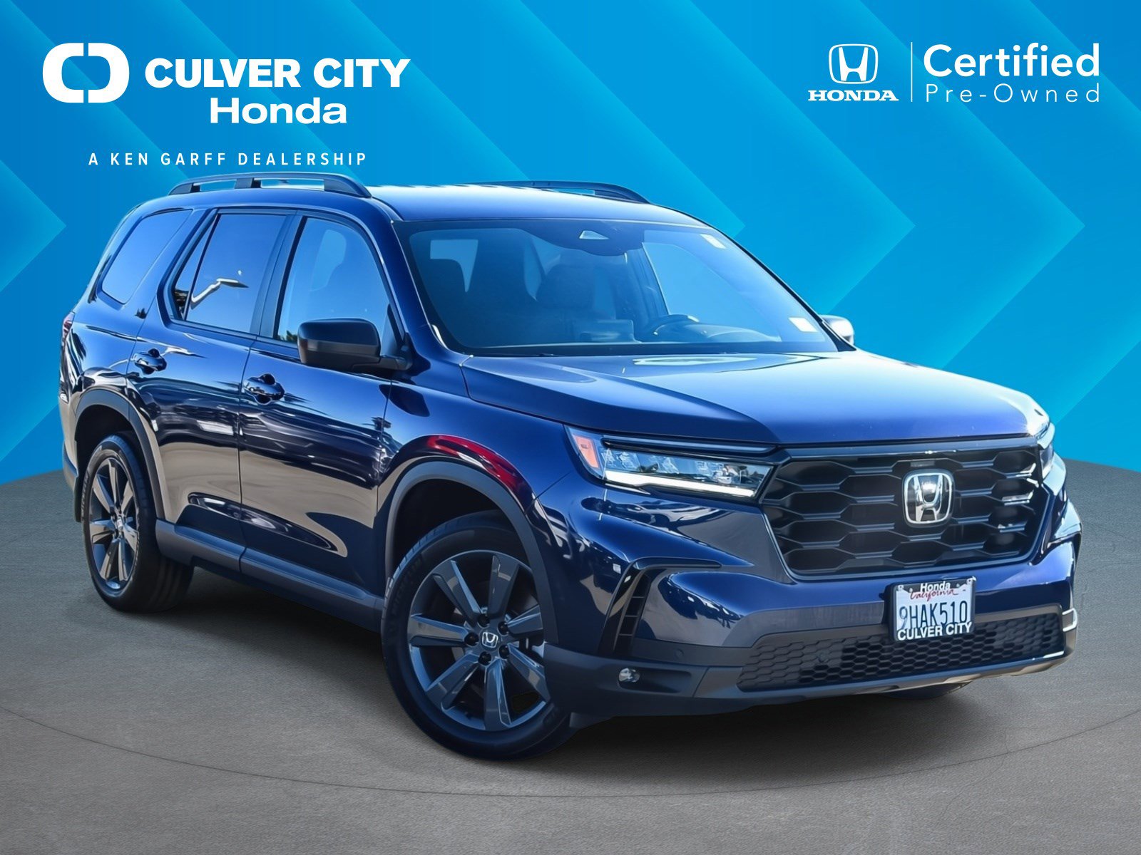 Used 2023 Honda Pilot Sport image 1