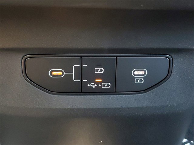 New 2025 Kia EV6 Light w/ Light LR Technology Package image 32