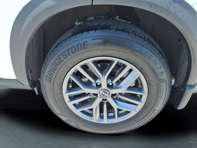 Used 2024 Nissan Rogue S FWD image 13