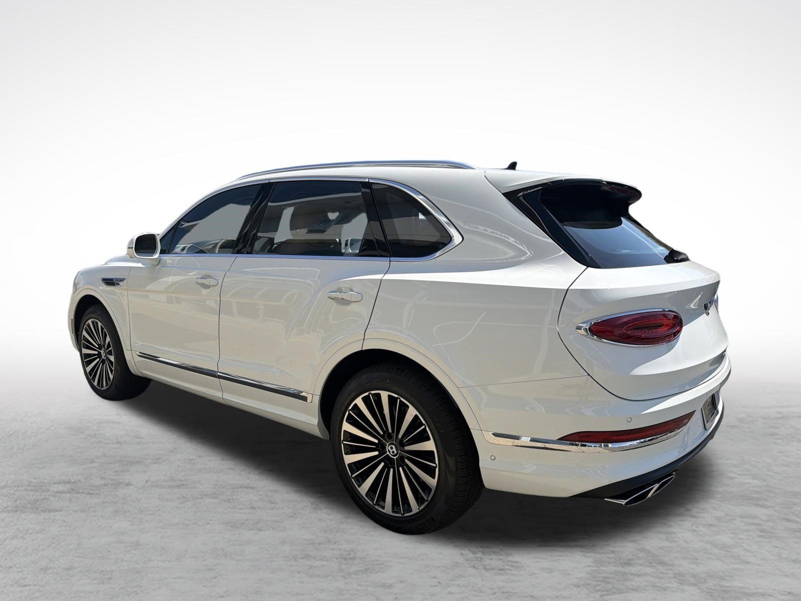 New 2026 Bentley Bentayga AWD/4WD image 3