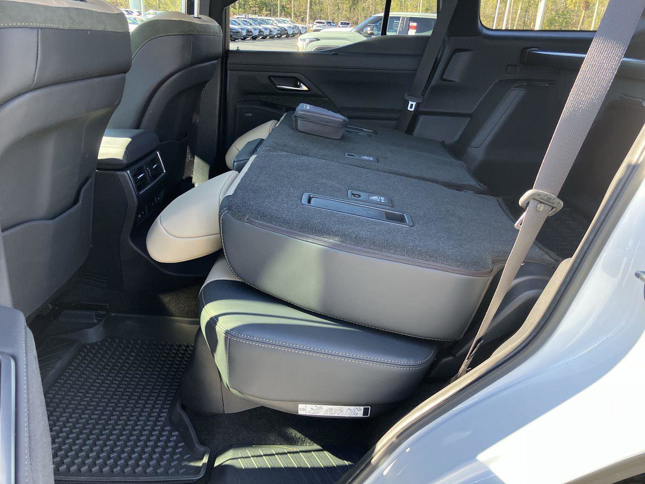 Used 2024 Lexus GX 550 550 Overtrail+ image 27