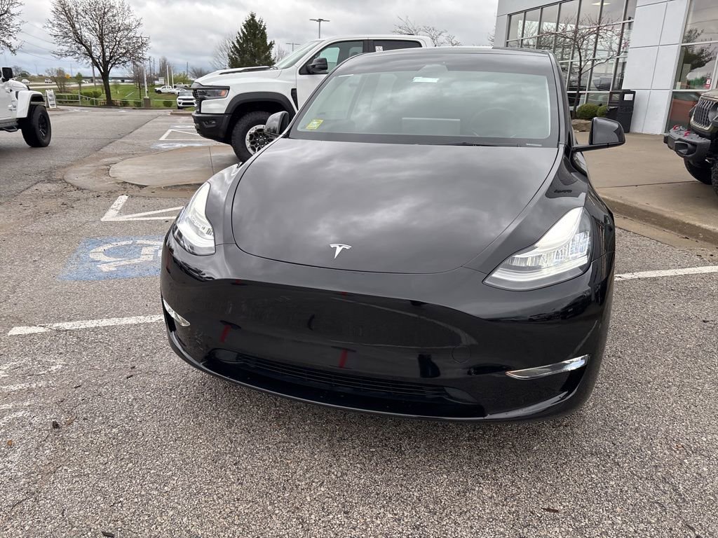 Used 2023 Tesla Model Y Long Range image 11