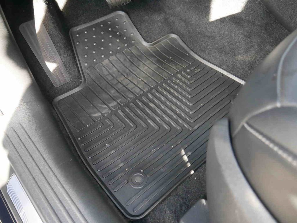 Used 2020 INFINITI QX50 Sensory w/ Proactive Package image 31