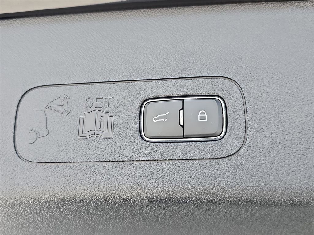 New 2025 Lincoln Aviator 2WD w/ Equipment Group 101A image 30