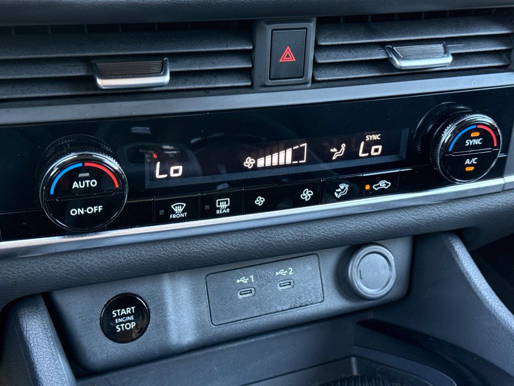 Certified 2026 Nissan Rogue SV FWD image 22
