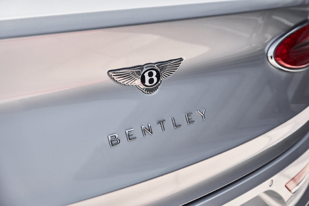 Used 2021 Bentley Bentayga AWD/4WD image 11