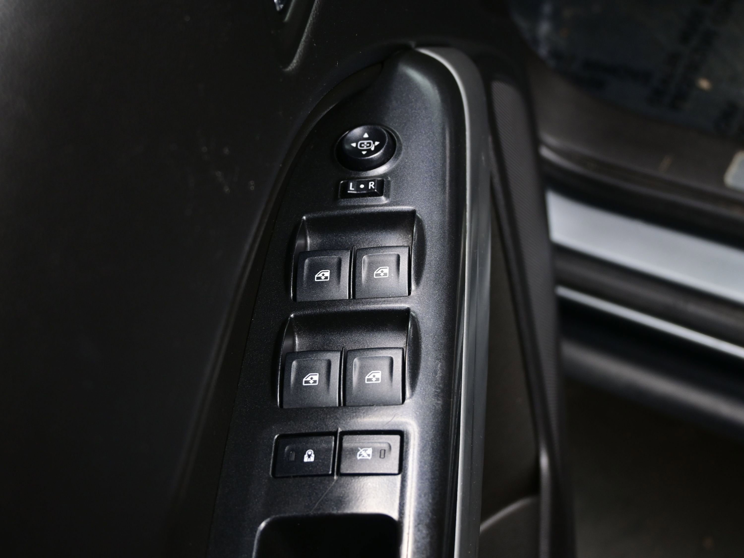 Used 2018 Chevrolet Colorado ZR2 AWD/4WD image 10