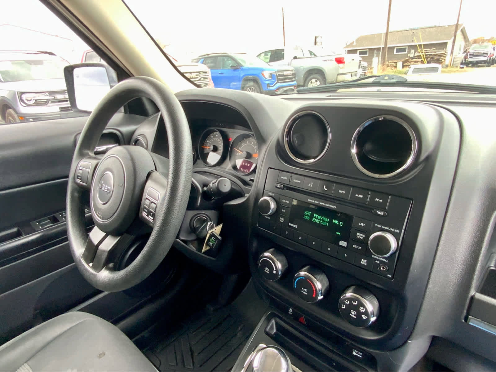 Used 2016 Jeep Patriot Sport w/ Power Value Group AWD/4WD image 41