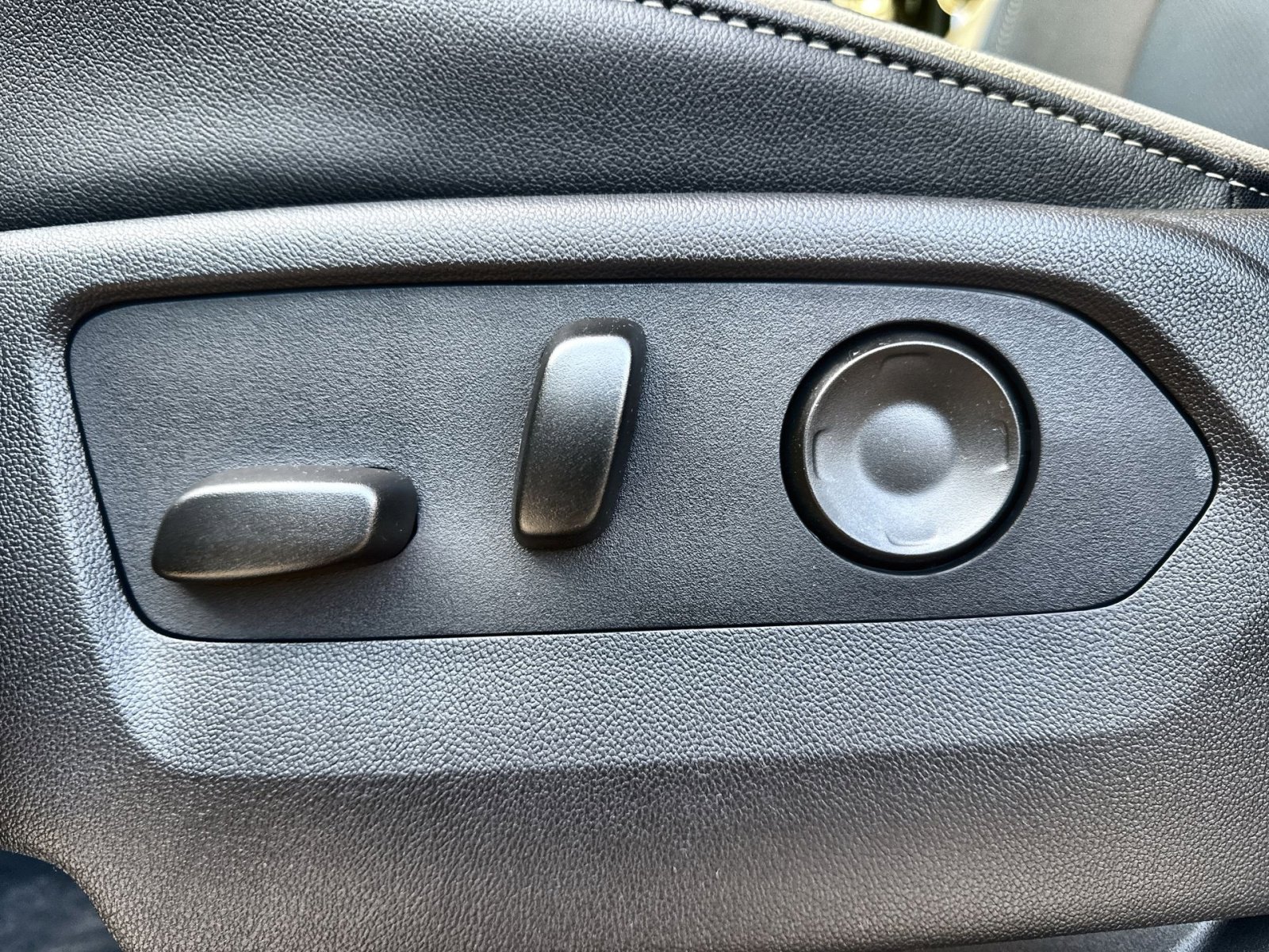 New 2026 Chevrolet Tahoe Premier image 14