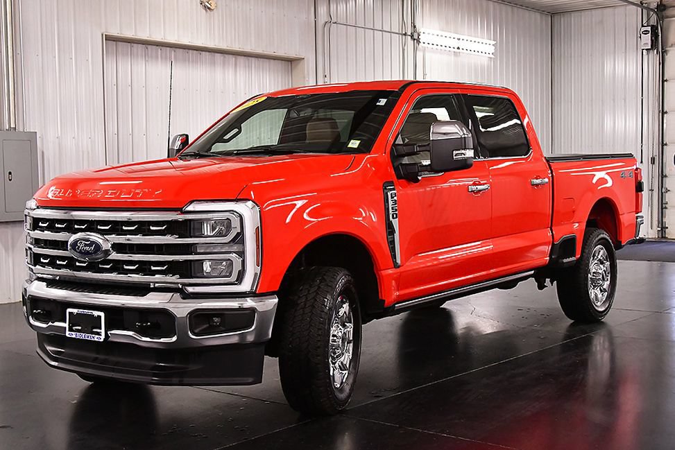Used 2025 Ford F350 Lariat w/ Chrome Package AWD/4WD image 3