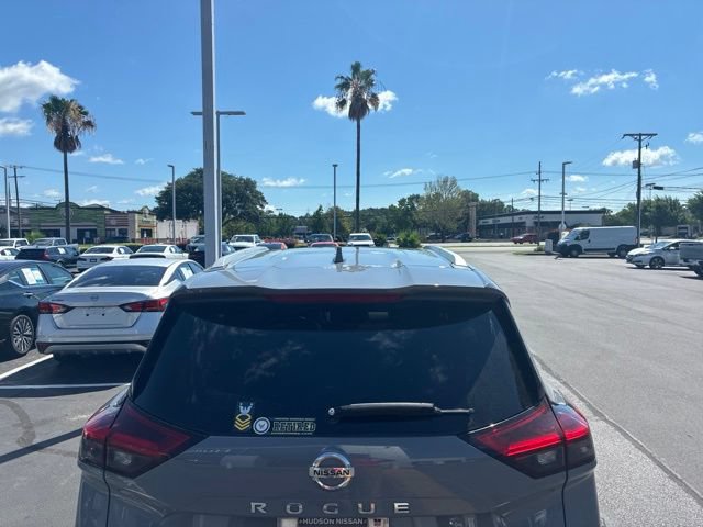Used 2021 Nissan Rogue SL w/ Premium Package FWD image 9