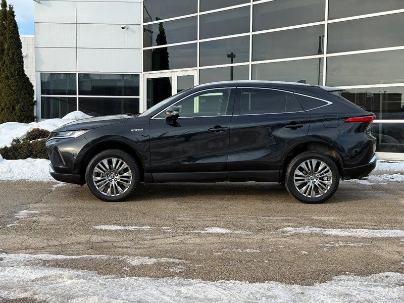 Used 2021 Toyota Venza XLE image 6