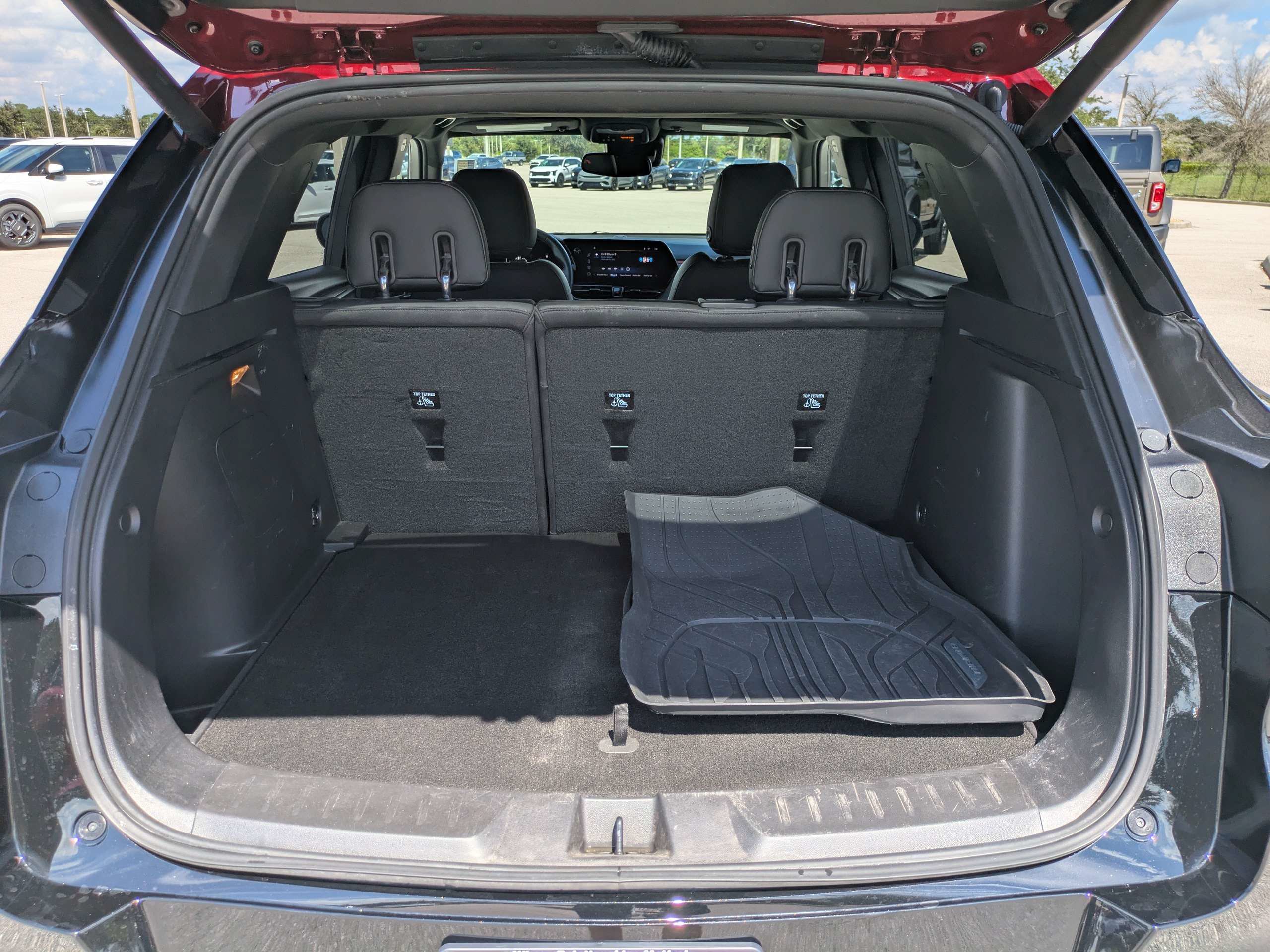 Used 2025 Chevrolet TrailBlazer RS w/ Convenience Package FWD image 12