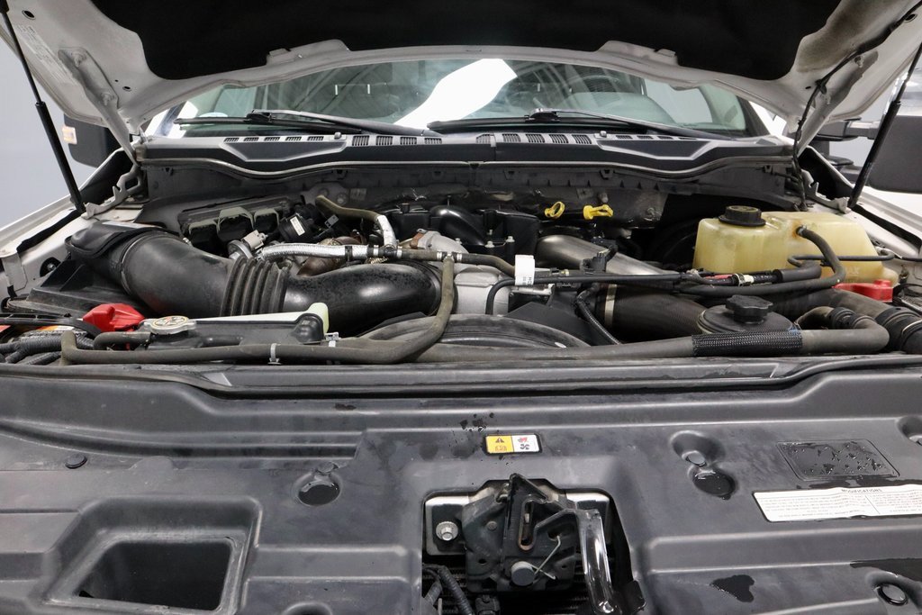 Used 2019 Ford F350 Lariat w/ Lariat Ultimate Package image 18