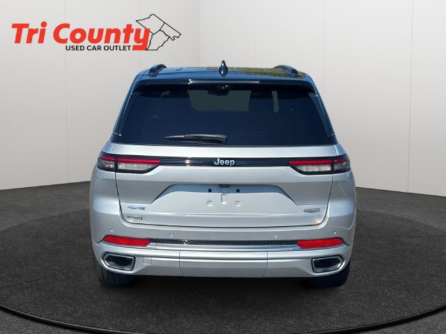 Used 2024 Jeep Grand Cherokee Summit AWD/4WD image 7