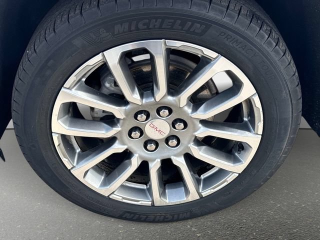 Used 2023 GMC Acadia Denali w/ Denali Ultimate Package FWD image 10