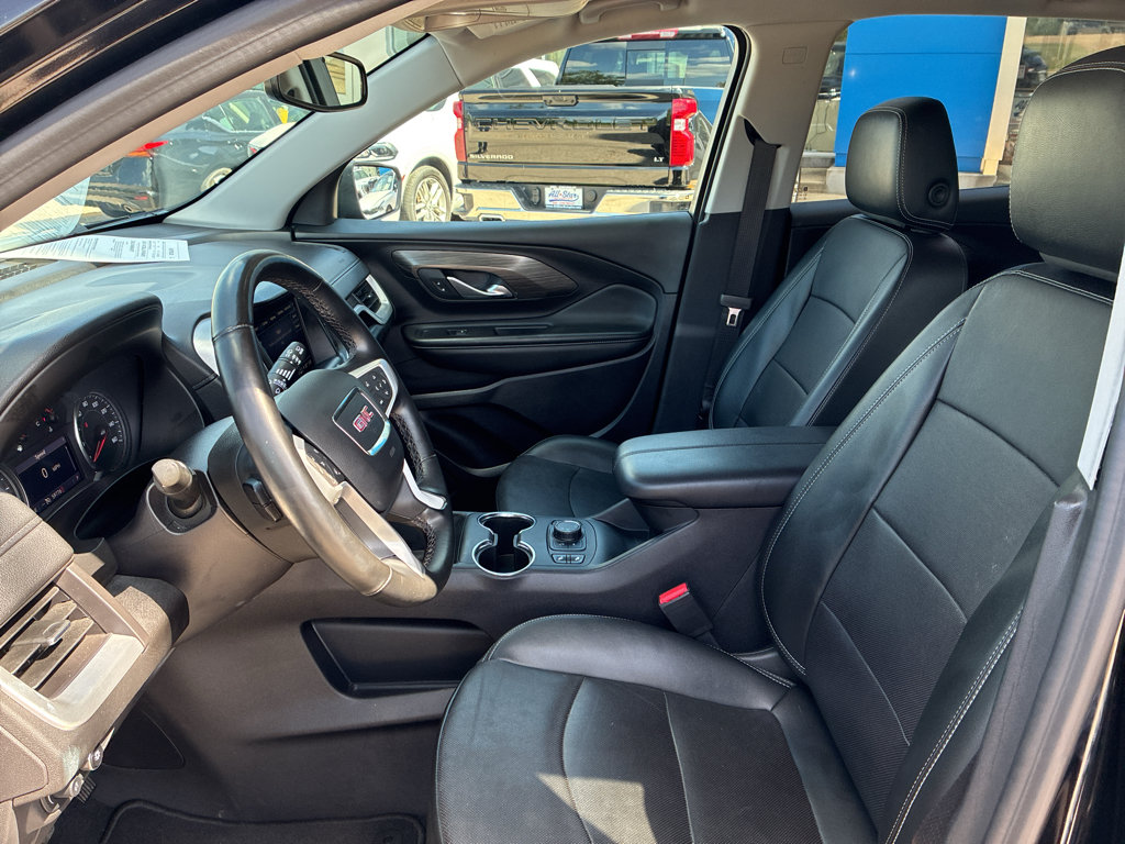 Used 2024 GMC Terrain SLT AWD/4WD image 4