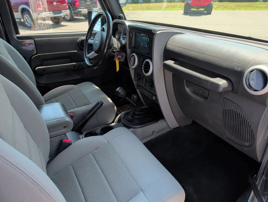 Used 2008 Jeep Wrangler Sahara w/ PWR Convenience Group AWD/4WD image 18