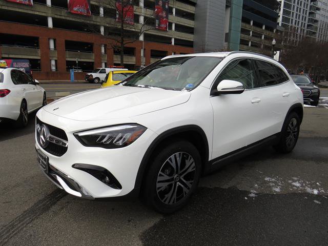 Used 2025 Mercedes-Benz GLA 250 4MATIC image 1
