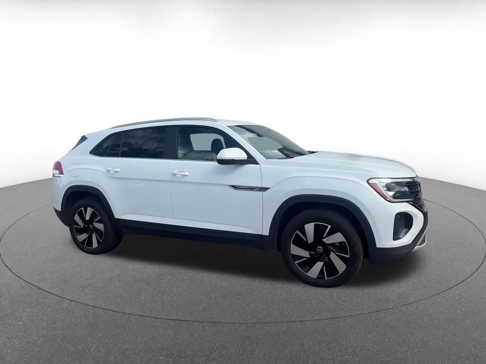 Used 2025 Volkswagen Atlas Cross Sport SE video 2