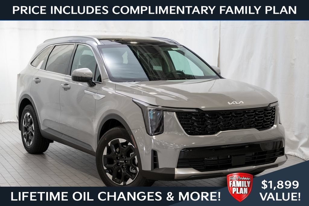 New 2026 Kia Sorento S w/ S Panoramic Sunroof Package