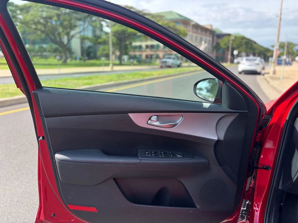 Used 2023 Kia Forte LXS image 14