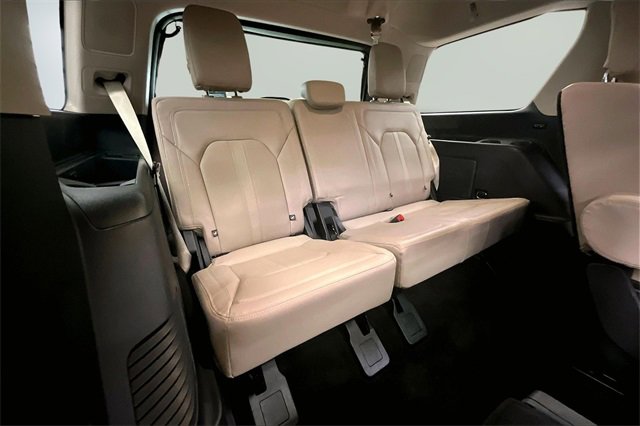 Used 2022 Ford Expedition Limited image 27