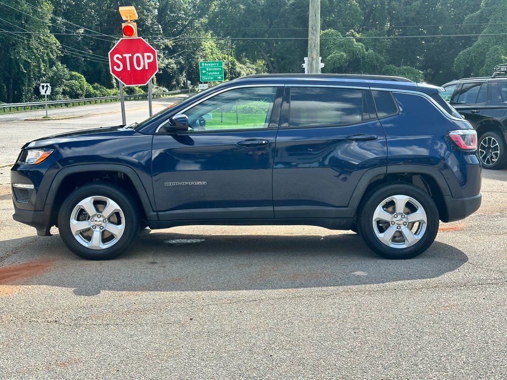 Used 2019 Jeep Compass Latitude AWD/4WD image 4