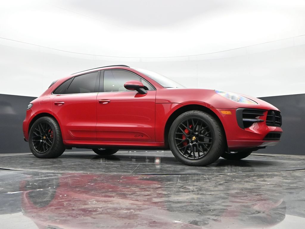 Used 2021 Porsche Macan GTS w/ Sport Chrono Package AWD/4WD image 42