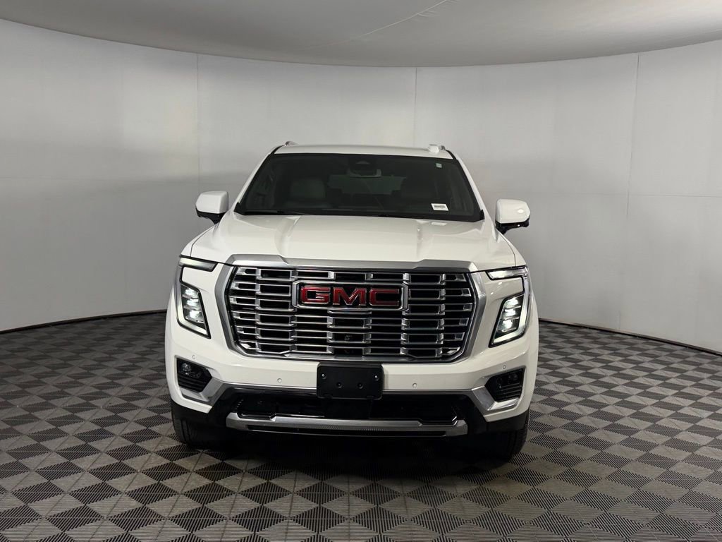 Used 2025 GMC Yukon XL Denali AWD/4WD image 10