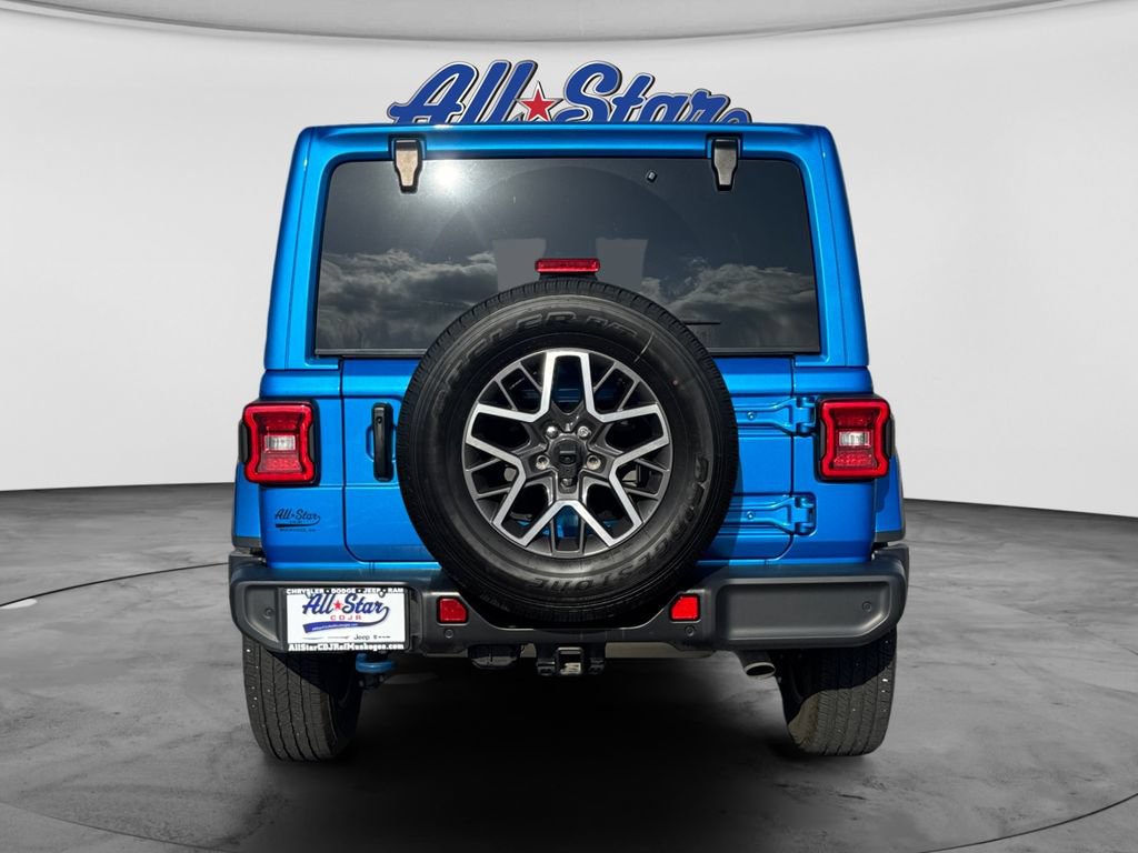 Used 2024 Jeep Wrangler Unlimited Sahara w/ Technology Group AWD/4WD image 6