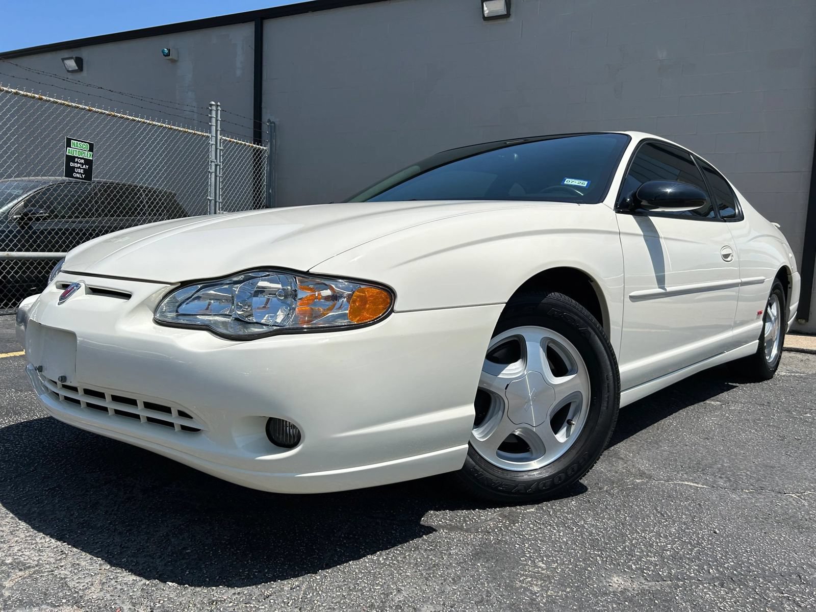 Used 2004 Chevrolet Monte Carlo SS w/ Preferred Equipment Group FWD image 2