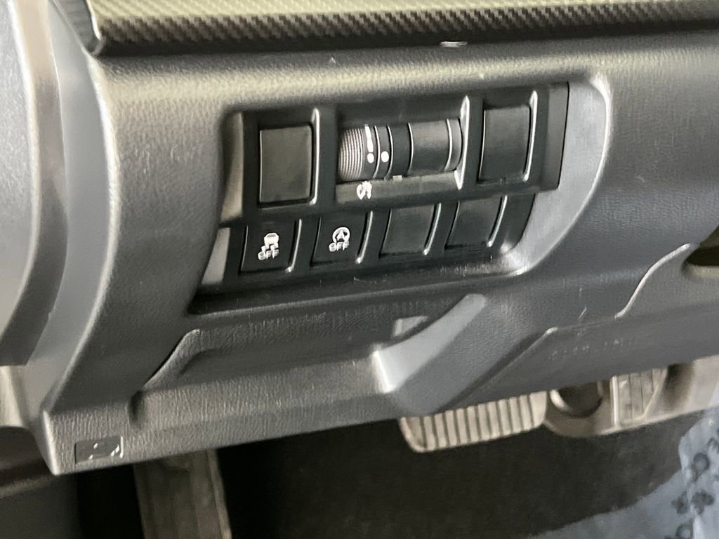 Certified 2023 Subaru Crosstrek 2.0i image 40