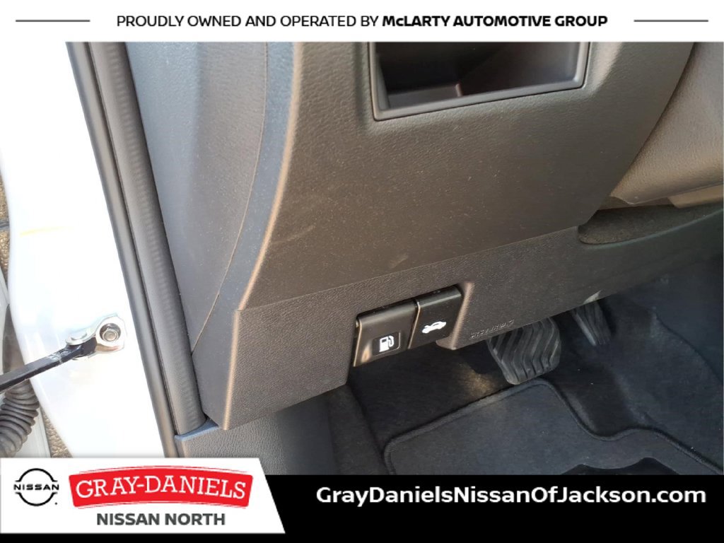 Certified 2025 Nissan Versa SV w/ Trunk Package FWD image 13