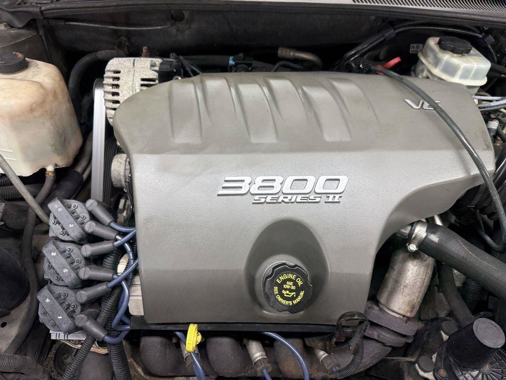 Used 2000 Buick Le Sabre Custom w/ Premium Opt Pkg FWD image 37