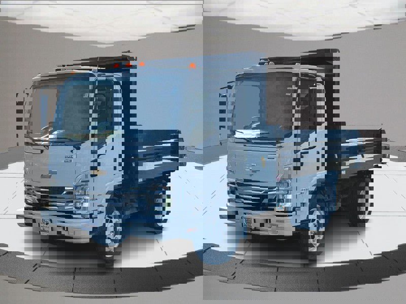 Used 2024 Chevrolet Low Cab Forward image 6