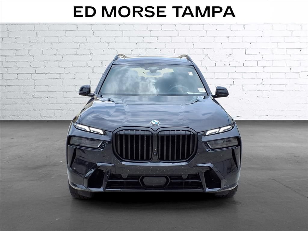 Used 2026 BMW X7 xDrive40i w/ M Sport Package AWD/4WD image 6
