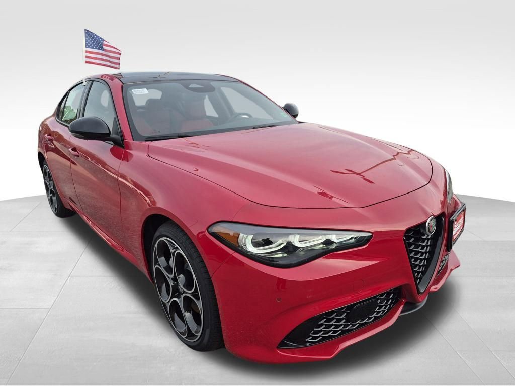 New 2025 Alfa Romeo Giulia w/ Driving Assist Package image 7