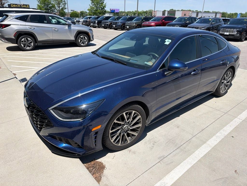 Used 2020 Hyundai Sonata Limited w/ Cargo Package FWD image 3