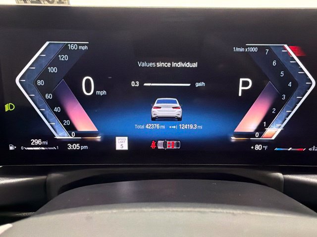 Certified 2023 BMW 330i xDrive Sedan w/ Premium Package AWD/4WD image 32