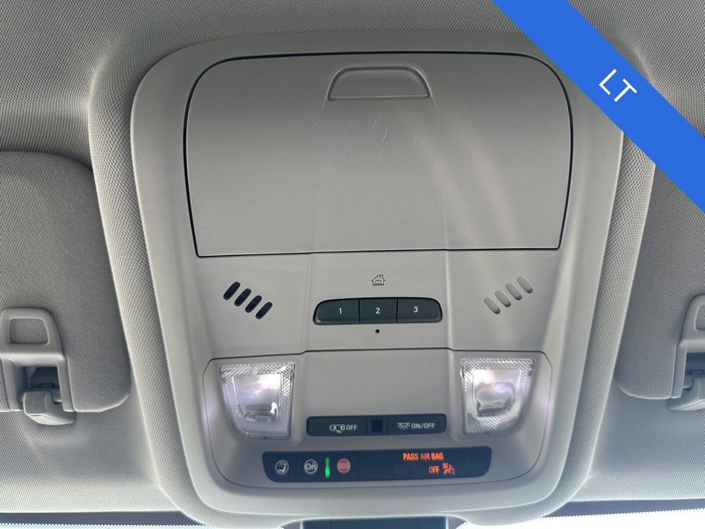 Used 2020 Chevrolet Equinox LT w/ Driver Convenience Package FWD image 20