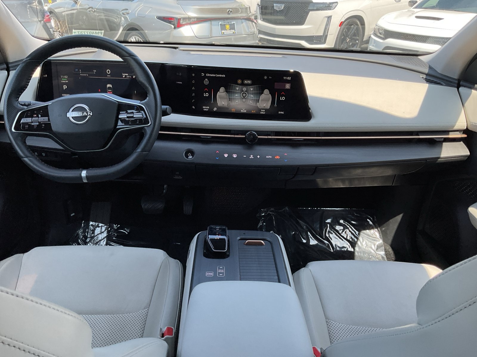 Used 2023 Nissan Ariya FWD image 15