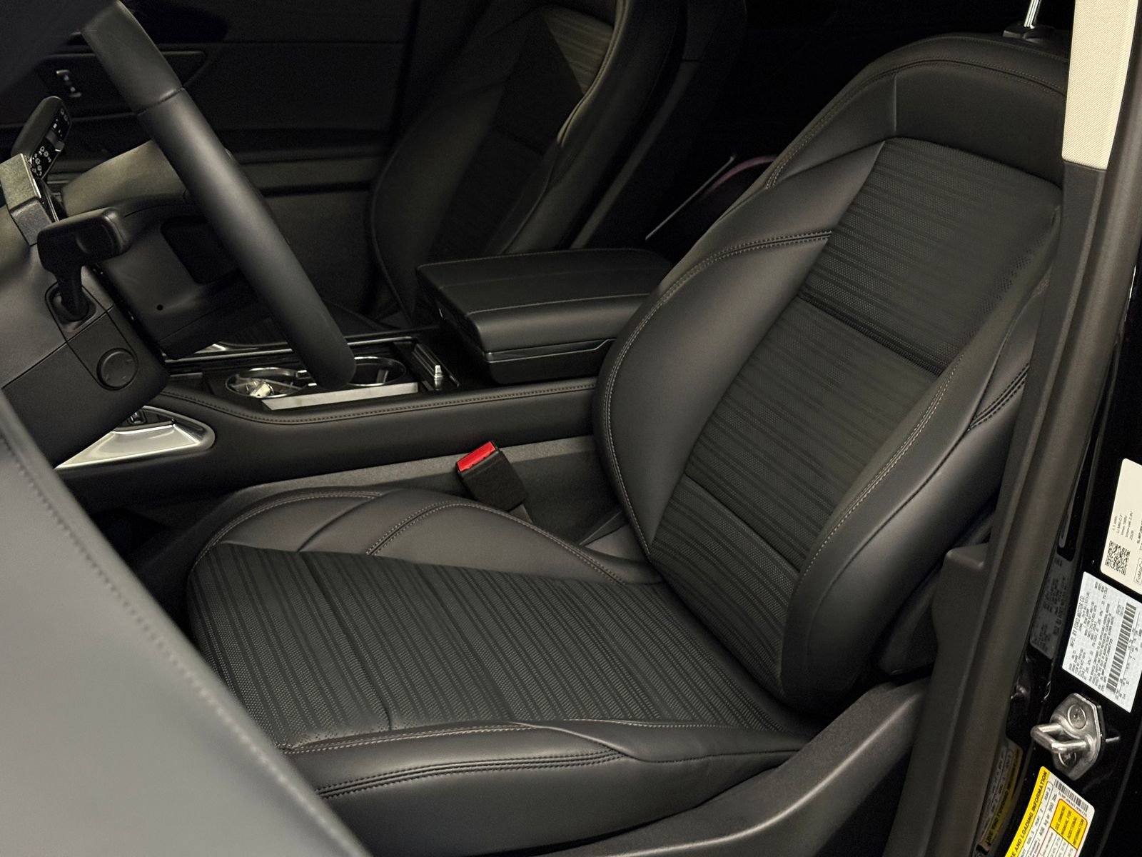 New 2026 Lincoln Nautilus Reserve w/ Jet Appearance Package AWD/4WD image 22