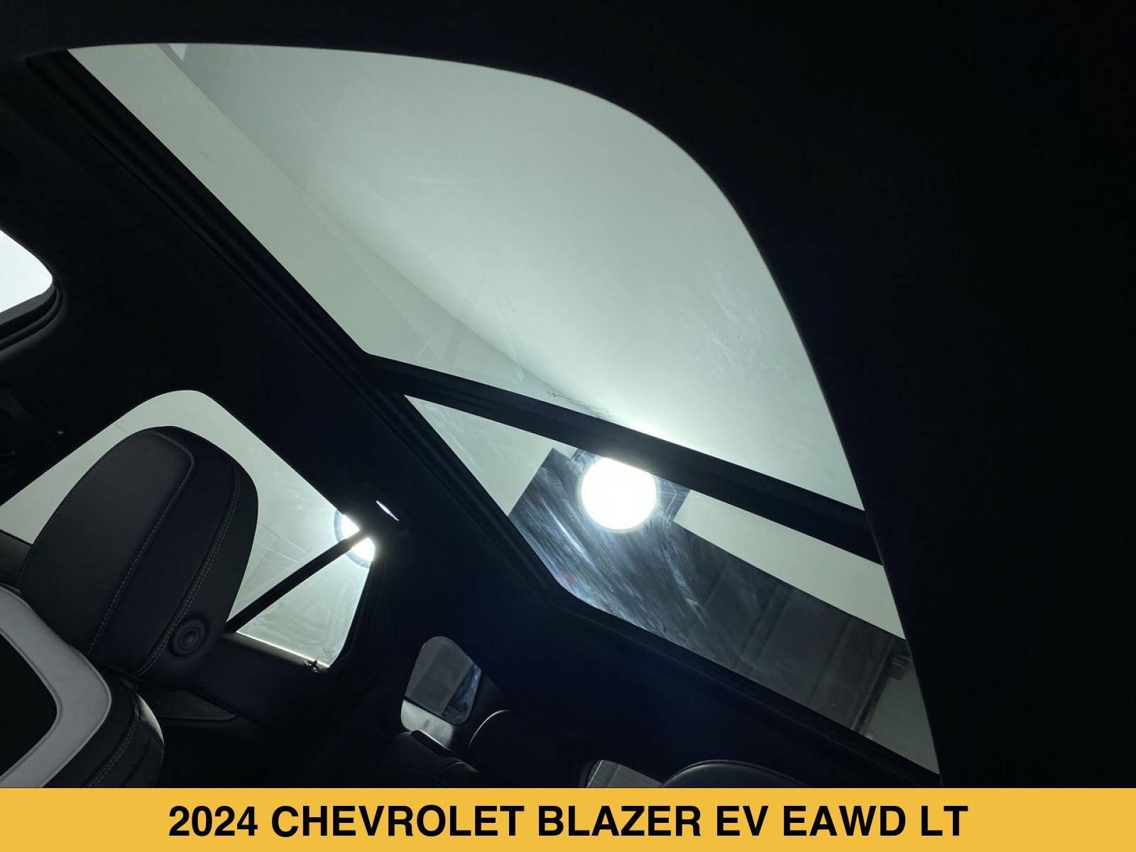 Certified 2024 Chevrolet Blazer EV LT AWD/4WD image 9
