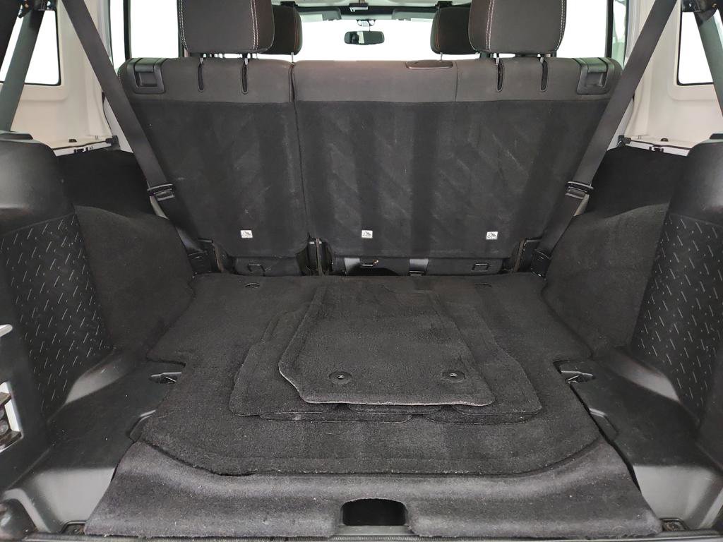 Used 2018 Jeep Wrangler Unlimited Sahara w/ Dual Top Group image 29