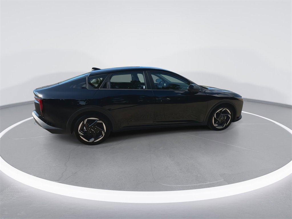 Used 2025 Kia K4 EX image 9